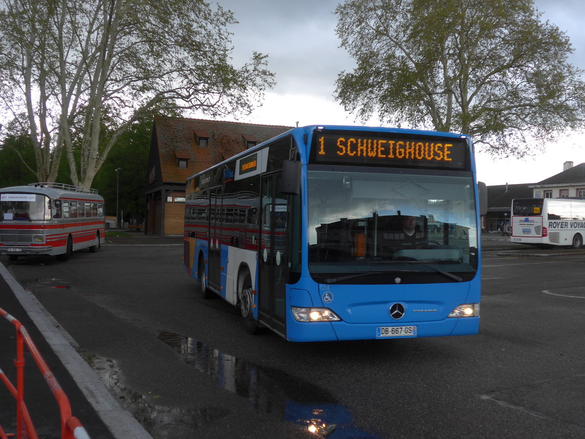 (204'446) - CarPostal, Haguenau - Nr. 124/DB 667 GS - Mercedes am 27. April 2019 beim Bahnhof Haguenau