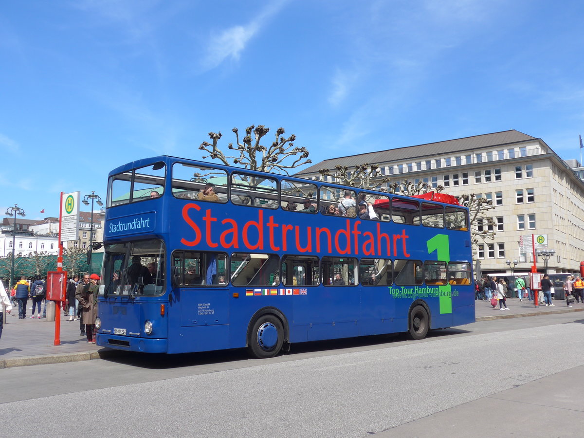 (204'915) - Stadtrundfahrt, Hamburg - HH-MM 224 - MAN (ex BVG Berlin Nr. 3358) am 11. Mai 2019 in Hamburg, Rathausmarkt