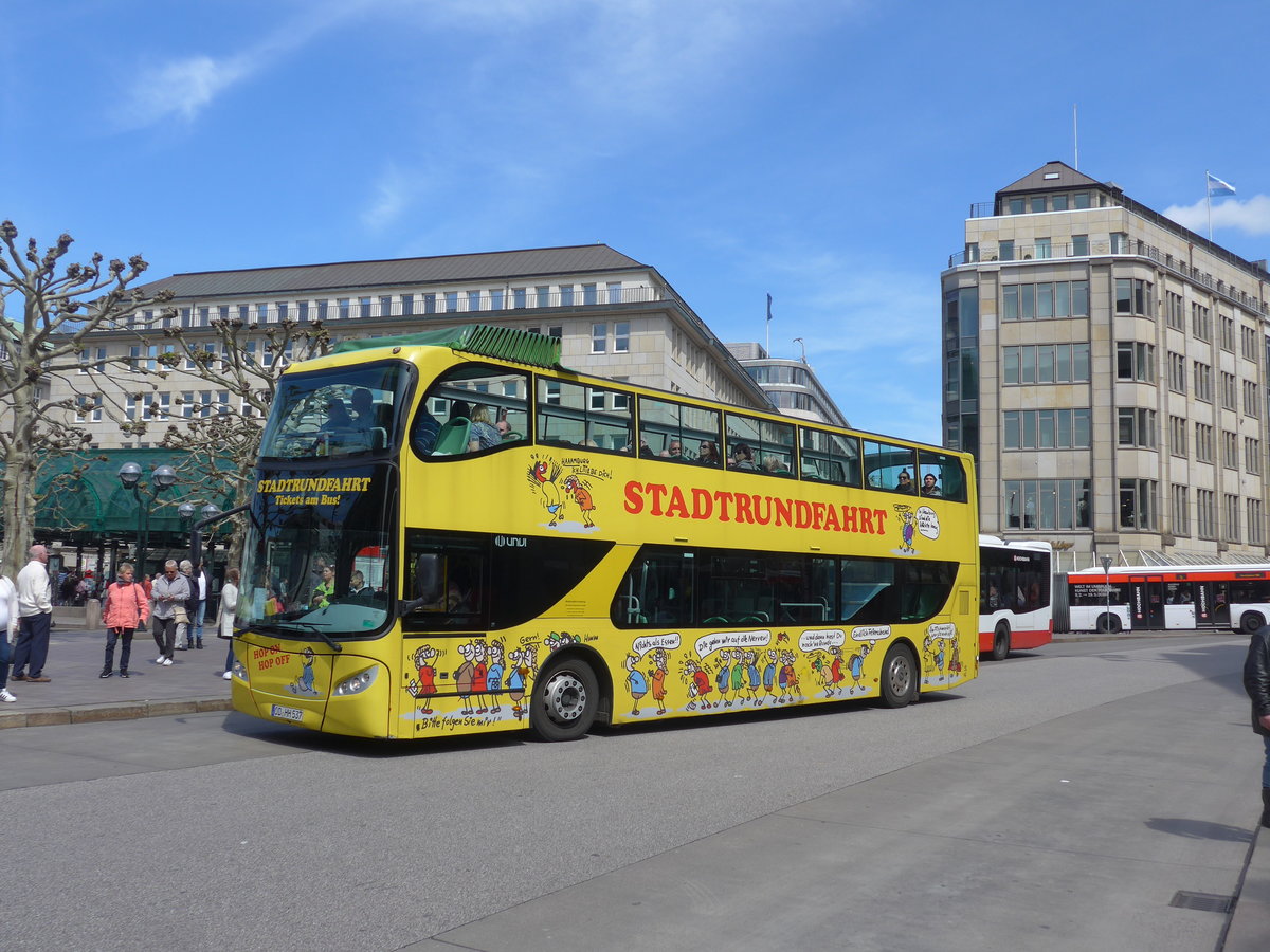 (204'916) - Stadtrundfahrt, Hamburg - OD-HH 537 - Volvo/UNVI am 11. Mai 2019 in Hamburg, Rathausmarkt