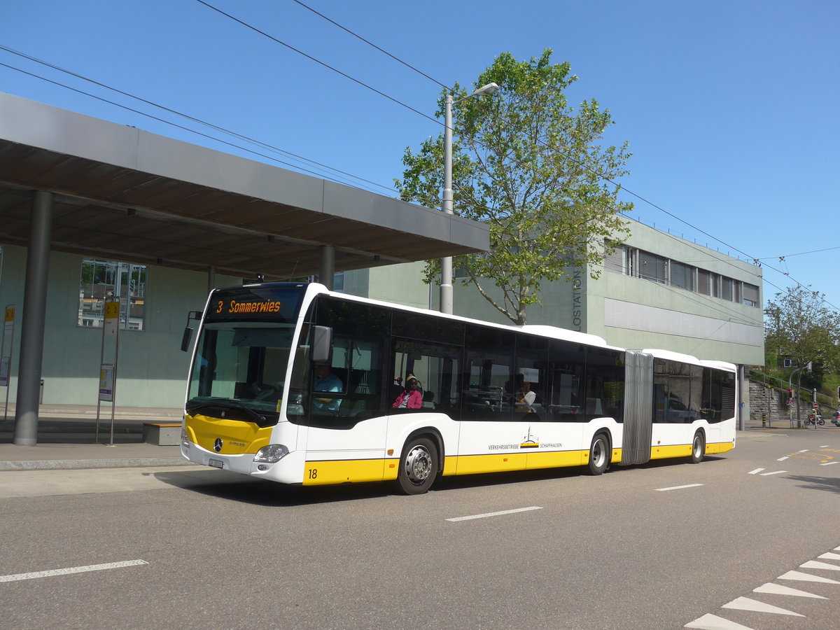 (205'906) - VBSH Schaffhausen - Nr. 18/SH 38'018 - Mercedes am 8. Juni 2019 beim Bahnhof Schaffhausen