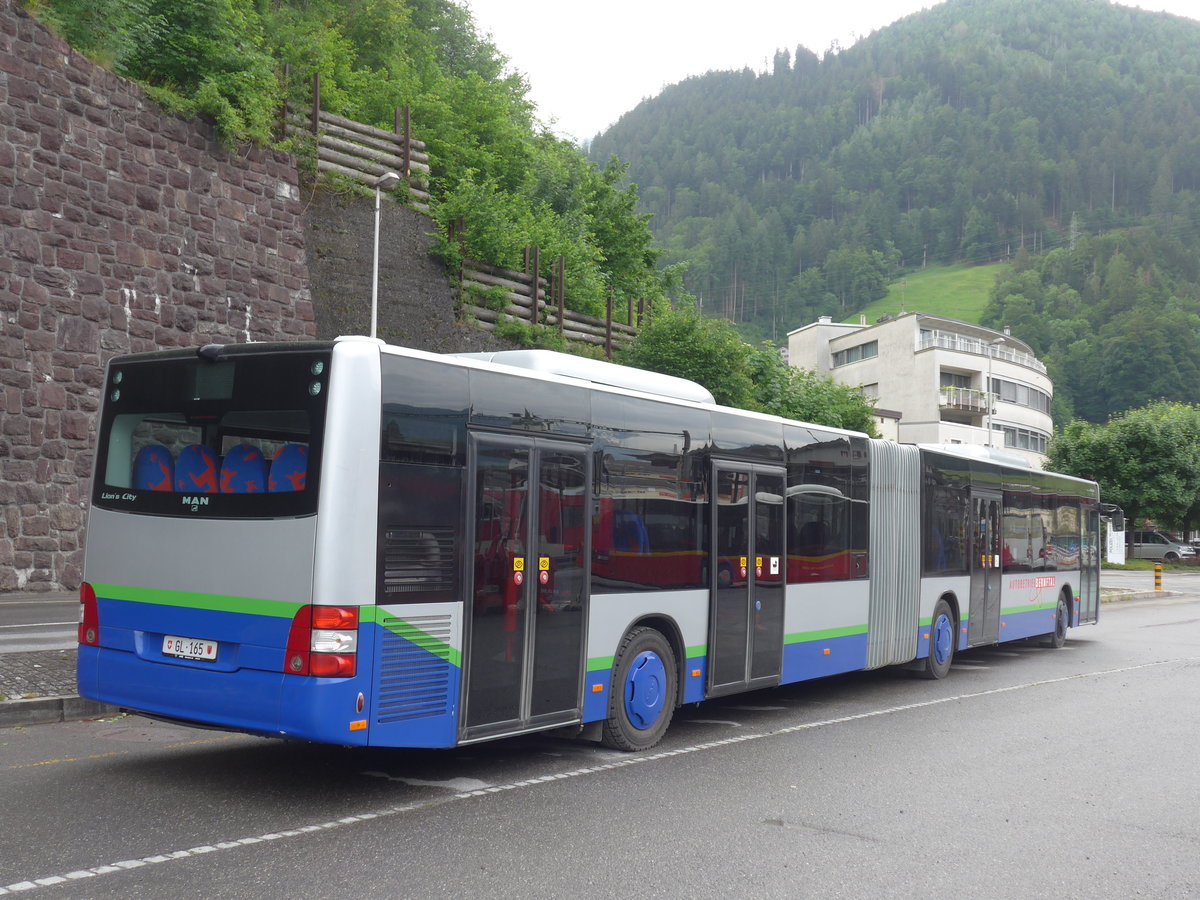 (206'270) - AS Engi - Nr. 15/GL 165 - MAN (ex TPL Lugano Nr. 438; ex Ryffel, Uster; ex Stucki, Porrentruy; ex SBC Chur Nr. 91) am 15. Juni 2019 beim Bahnhof Schwanden