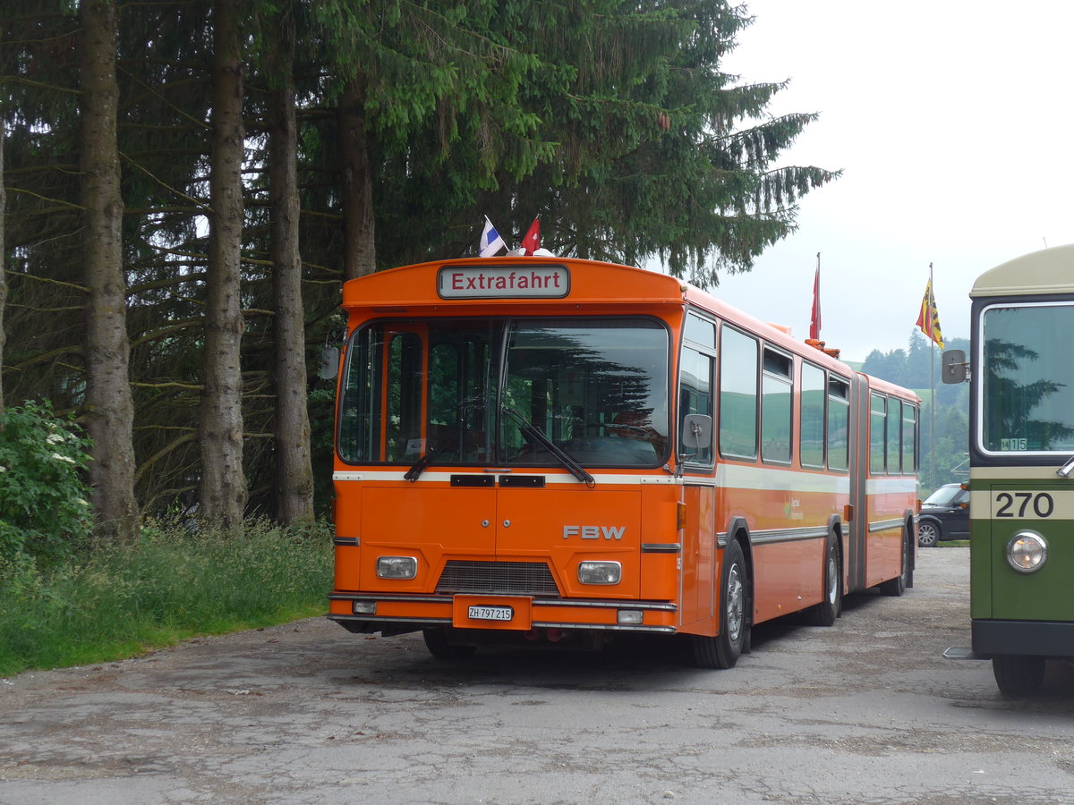 (206'476) - ZVB Zug (RWB) - Nr. 35/ZH 797'215 - FBW/Hess am 22. Juni 2019 beim Bahnhof Hswil