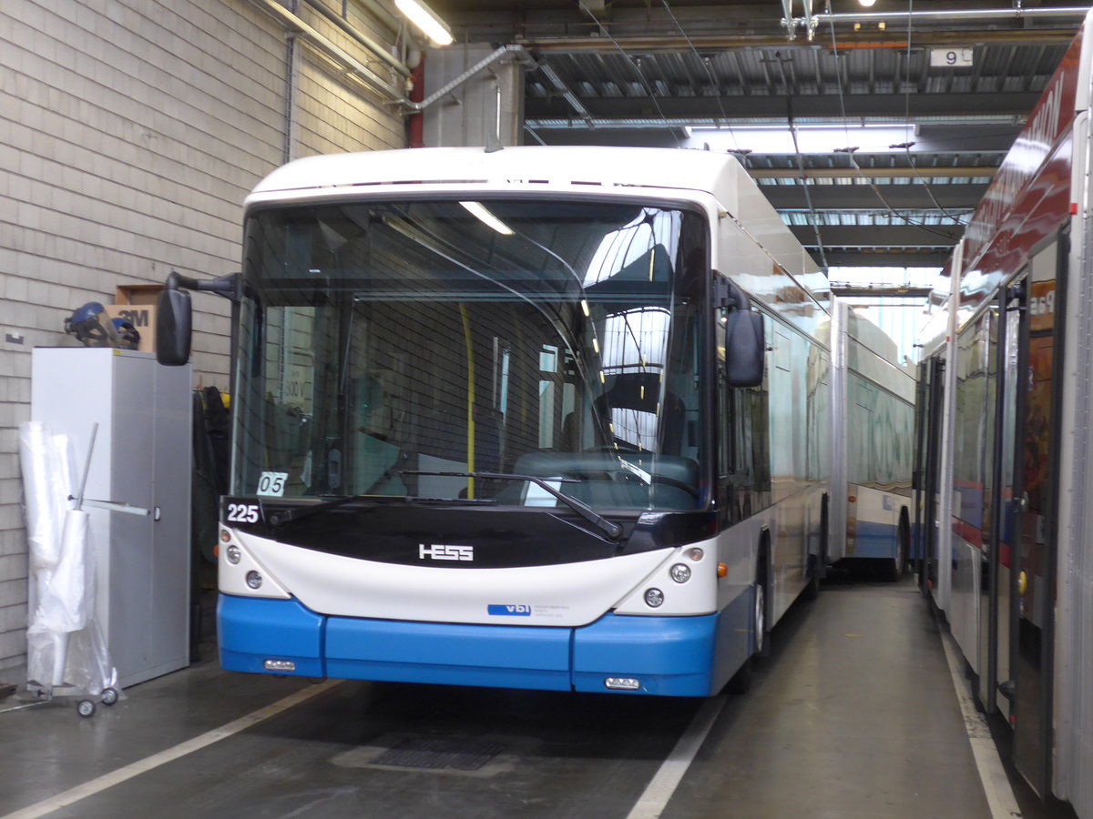 (206'511) - VBL Luzern - Nr. 225 - Hess/Hess Gelenktrolleybus am 22. Juni 2019 in Luzern, Depot