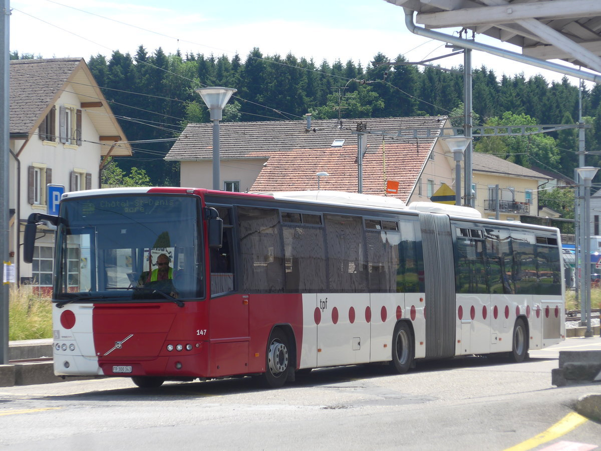 (206'803) - TPF Fribourg - Nr. 147/FR 300'343 - Volvo am 24. Juni 2019 beim Bahnhof Palzieux