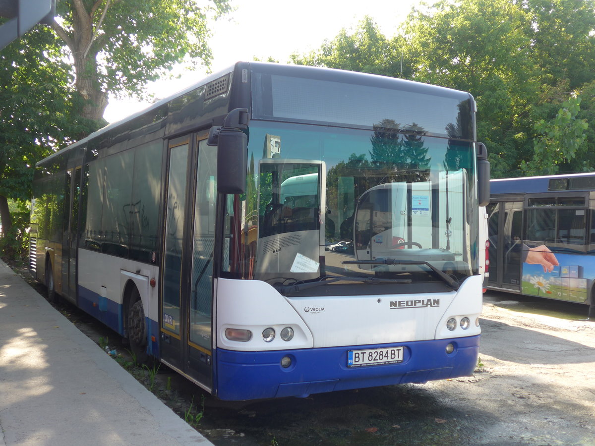 (207'109) - Kometa-Bus, Sevlievo - BT 8284 BT - Neoplan am 3. Juli 2019 in Sevlievo, Busstation