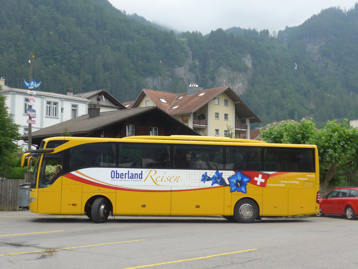 (207'667) - Oberland Reisen, Thun - Nr. 28/BE 356'085 - Mercedes (ex AVG Grindelwald Nr. 28) am 9. Juli 2019 in Meiringen, Postautostation