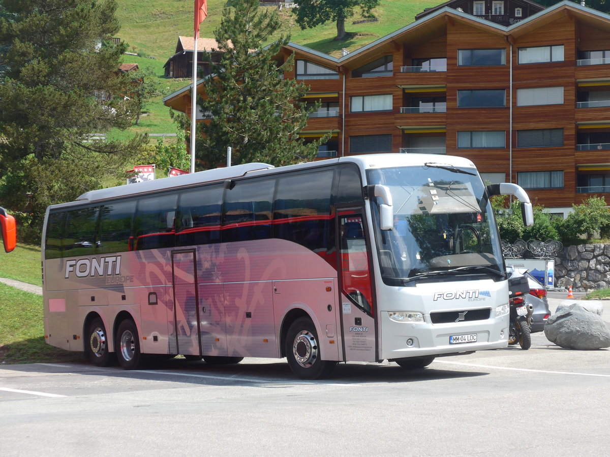 (207'684) - Aus Rumnien: Fonti, Baia Mare - MM 04 LDC - Volvo am 9. Juli 2019 in Grindelwald, Gemeindehaus