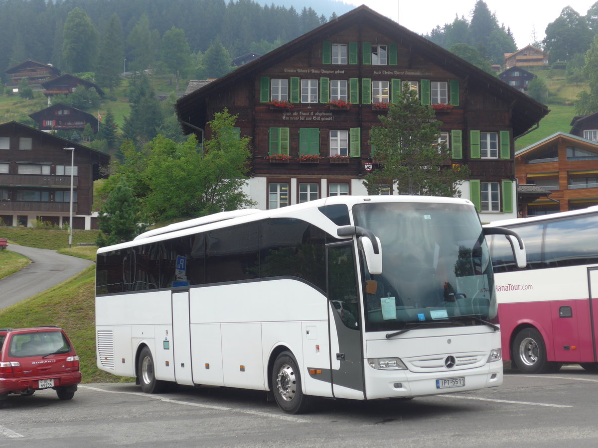 (207'756) - Aus Griechenland: ??? - IPT-5511 - Mercedes am 9. Juli 2019 in Grindelwald, Gemeindehaus