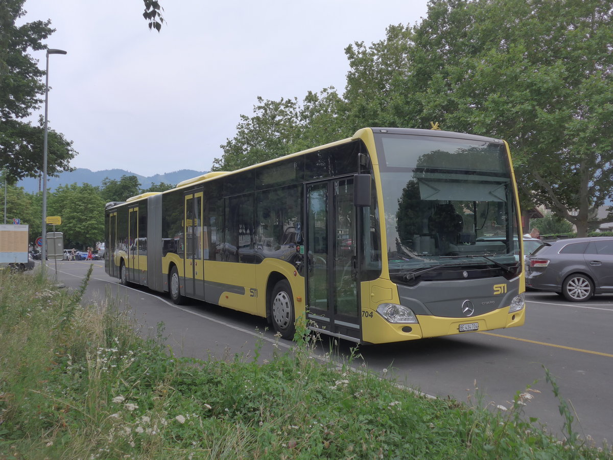 (208'150) - STI Thun - Nr. 704/BE 434'704 - Mercedes am 25. Juli 2019 in Thun, Lachen