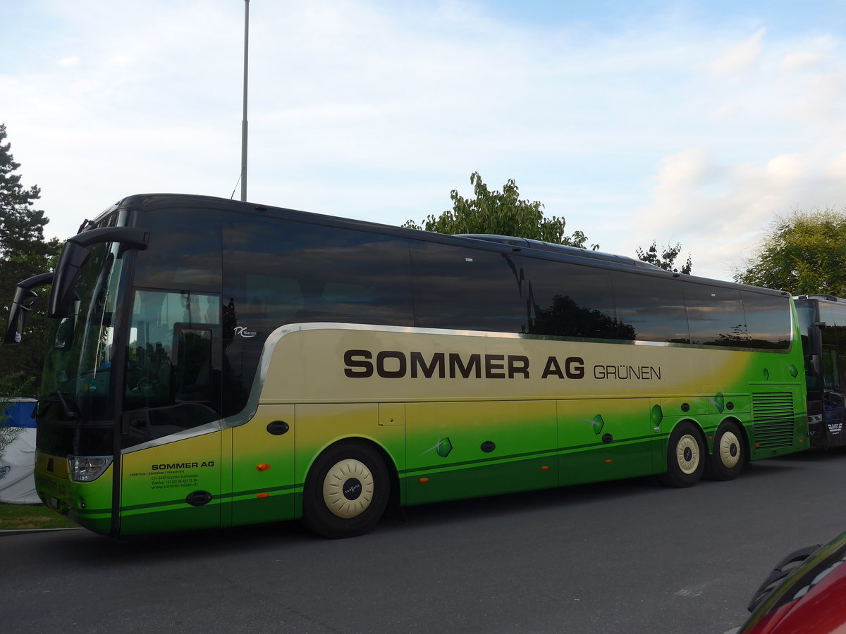 (208'387) - Sommer, Grnen - BE 226'999 - Van Hool am 3. August 2019 in Thun, Strandbad