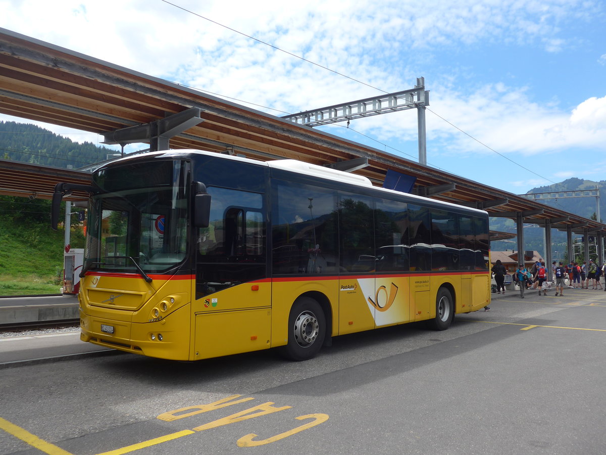 (208'549) - Kbli, Gstaad - BE 403'014 - Volvo am 5. August 2019 beim Bahnhof Gstaad