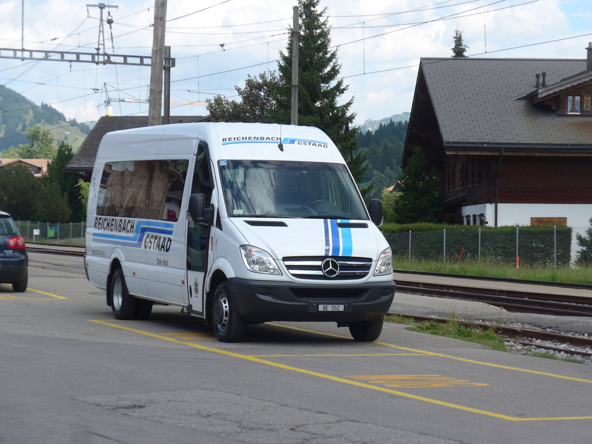 (208'551) - Reichenbach, Gstaad - BE 552 - Mercedes am 5. August 2019 beim Bahnhof Schnried