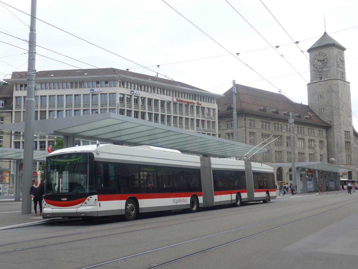 (208'947) - St. Gallerbus, St. Gallen - Nr. 191 - Hess/Hess Doppelgelenktrolleybus am 17. August 2019 beim Bahnhof St. Gallen