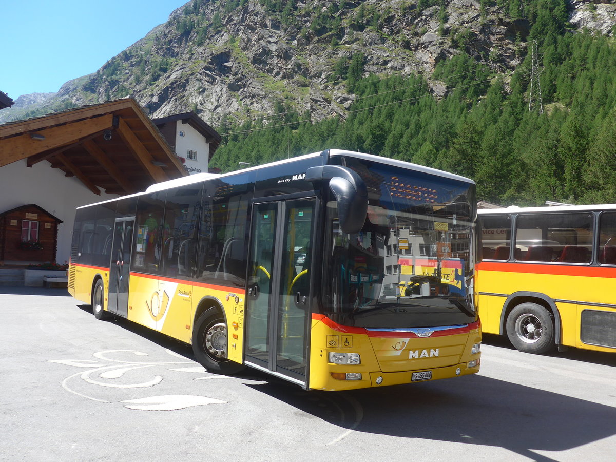 (208'999) - PostAuto Wallis - VS 455'600 - MAN am 18. August 2019 in Saas-Almagell, Dorfplatz