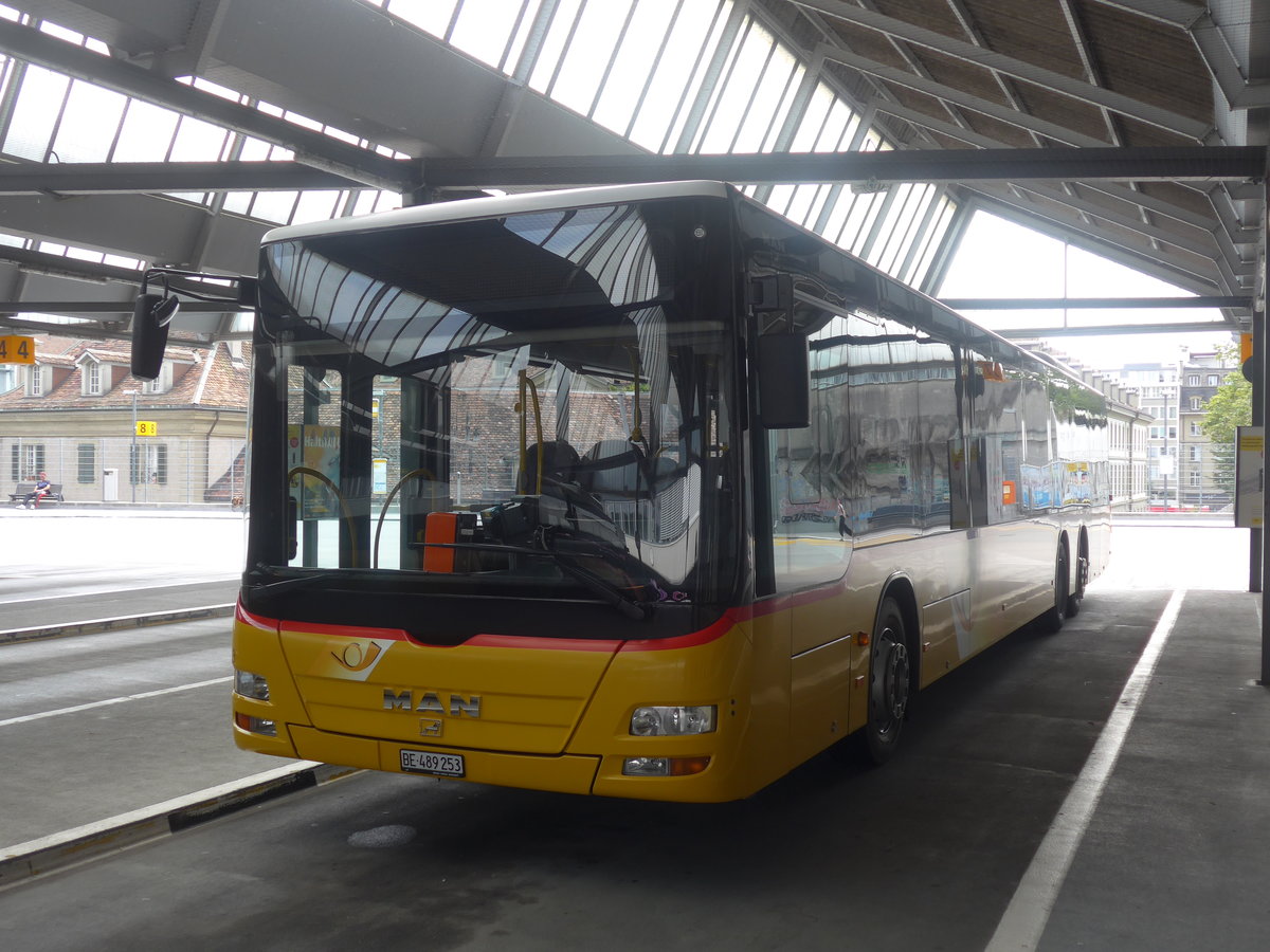(209'218) - PostAuto Bern - Nr. 653/BE 489'253 - MAN am 1. September 2019 in Bern, Postautostation