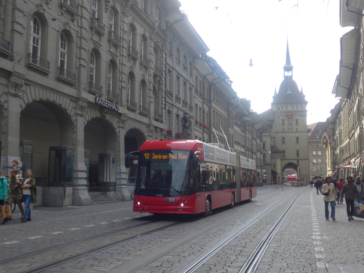 (209'346) - Bernmobil, Bern - Nr. 24 - Hess/Hess Gelenktrolleybus am 5. September 2019 in Bern, Marktgasse