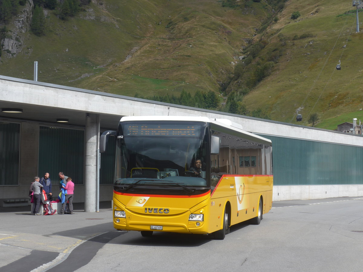 (209'773) - PostAuto Bern - BE 487'695 - Iveco am 22. September 2019 beim Bahnhof Andermatt