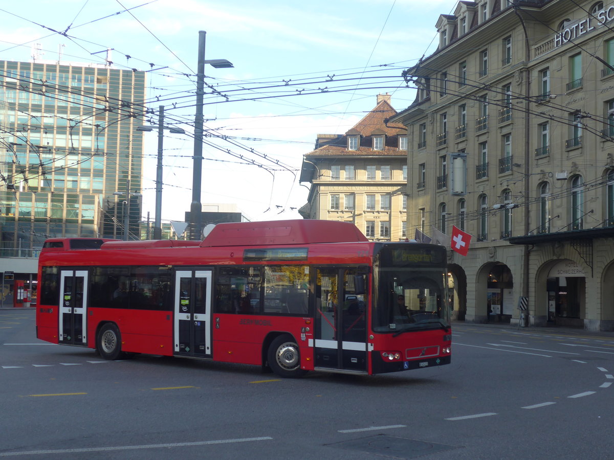 (210'077) - Bernmobil, Bern - Nr. 121/BE 624'121 - Volvo am 12. Oktober 2019 beim Bahnhof Bern