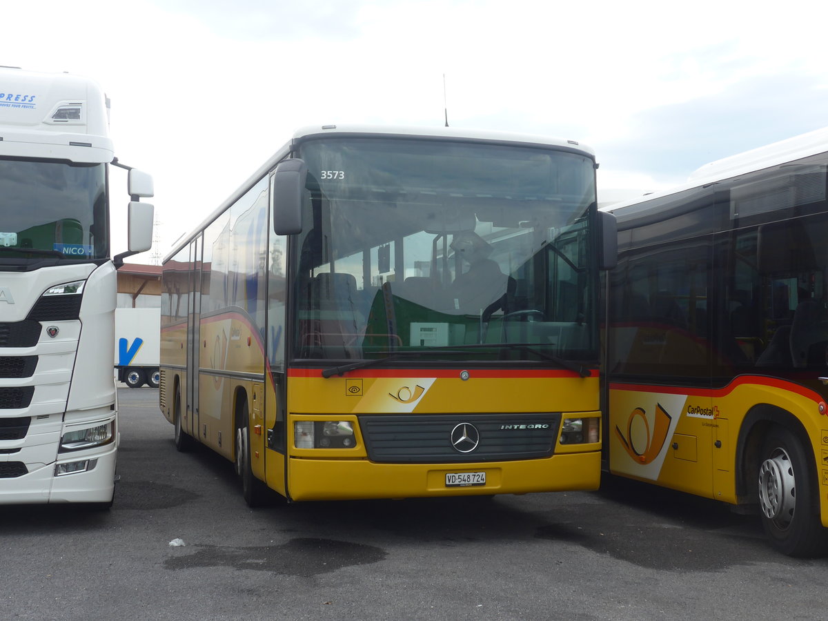 (210'261) - CarPostal Ouest - VD 548'724 - Mercedes am 12. Oktober 2019 in Kerzers, Interbus