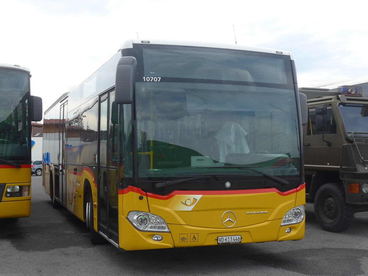(210'262) - CarPostal Ouest - VD 613'446 - Mercedes am 12. Oktober 2019 in Kerzers, Interbus