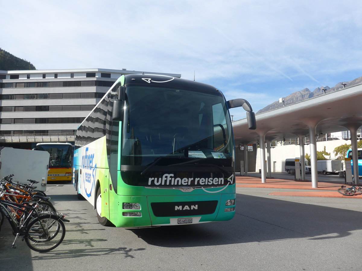 (210'632) - Ruffiner, Turtmann - VS 465'000 - MAN am 27. Oktober 2019 beim Bahnhof Visp