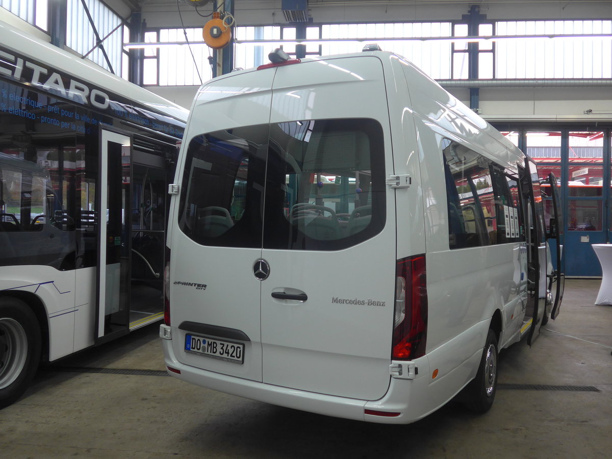 (210'816) - Aus Deutschland: Mercedes-Benz Minibus, Dortmund - DO-MB 3420 - Mercedes am 8. November 2019 in Kloten, EvoBus