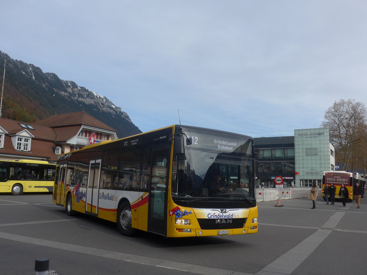 (210'964) - AVG Grindelwald - Nr. 15/BE 525'871 - MAN am 10. November 2019 beim Bahnhof Interlaken Ost