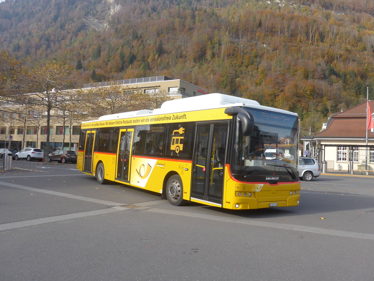 (211'028) - PostAuto Bern - BE 827'645 - Ebusco am 11. November 2019 beim Bahnhof Interlaken Ost
