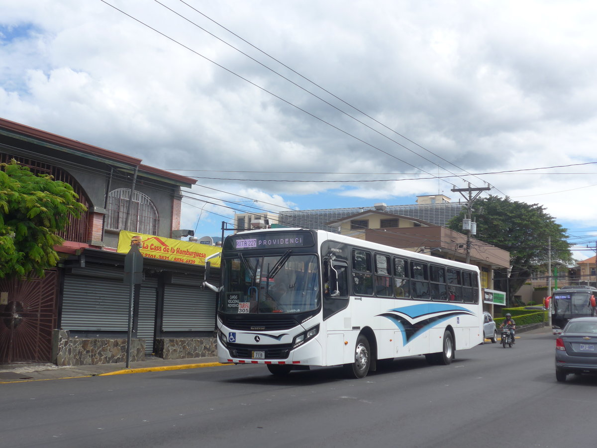 (211'085) - Cagua de Alajuela, Alajuela - 7110 - Caio-Mercedes am 13. November 2019 in Alajuela