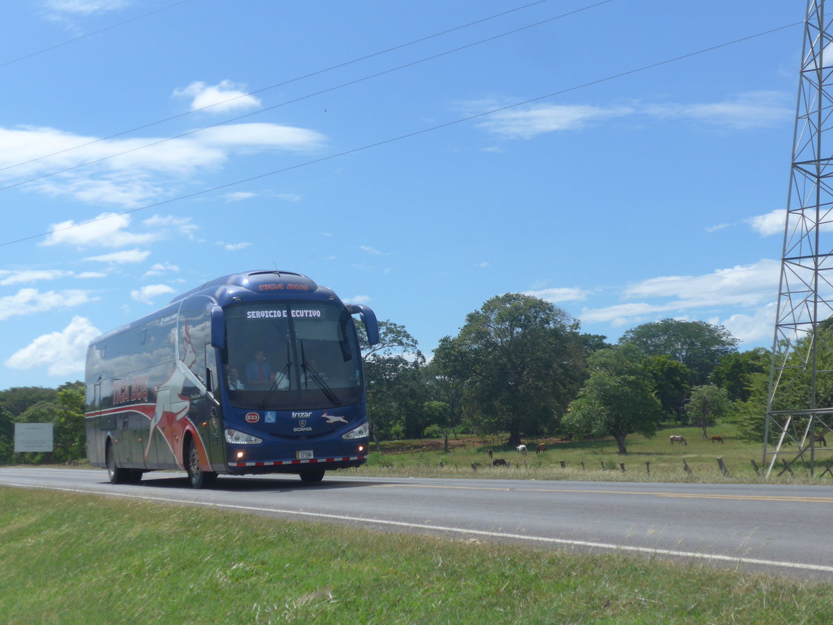 (212'015) - Aus Costa Rica: Tica Bus - 17'106 - Scania/Irizar am 22. November 2019 bei Nandaime