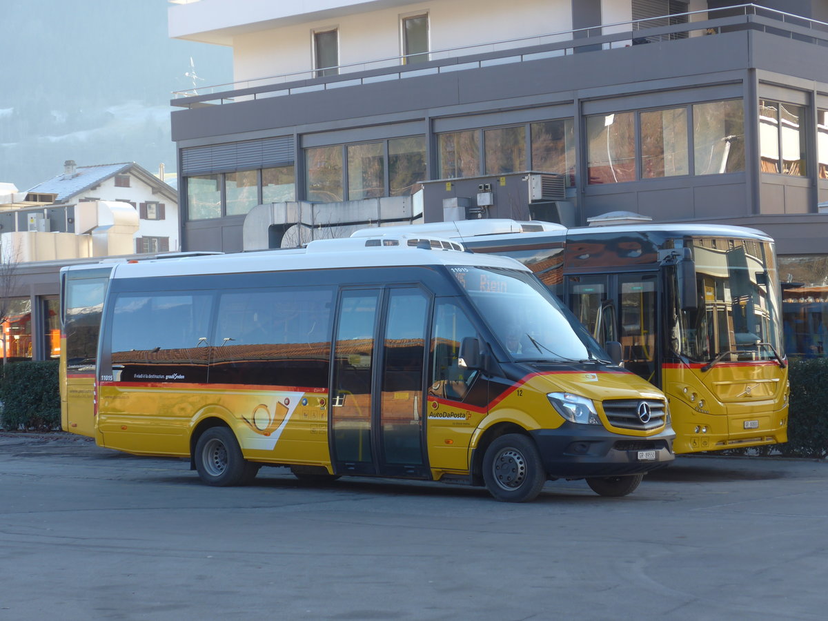 (212'597) - PostAuto Graubnden - Nr. 12/GR 89'550 - Mercedes am 7. Dezember 2019 beim Bahnhof Ilanz