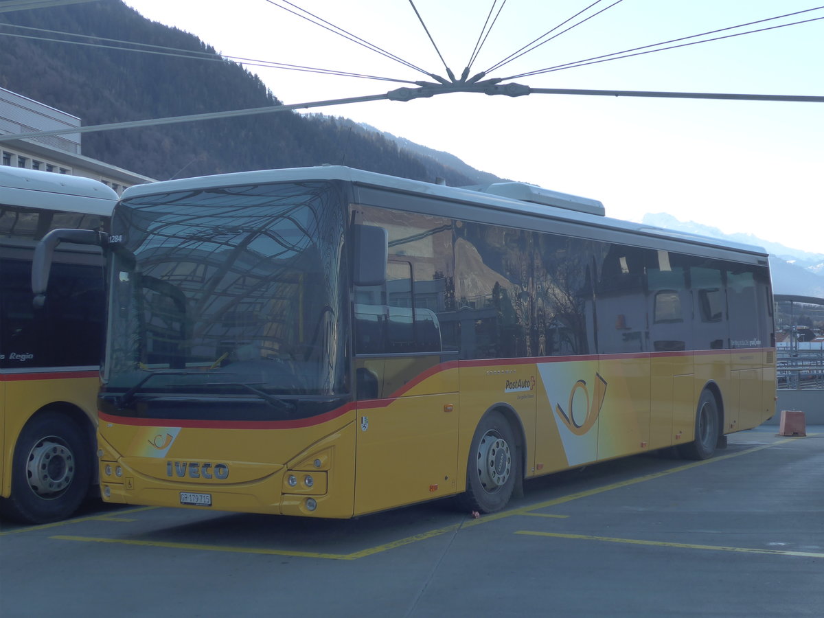 (212'637) - PostAuto Graubnden - GR 179'715 - Iveco am 7. Dezember 2019 in Chur, Postautostation
