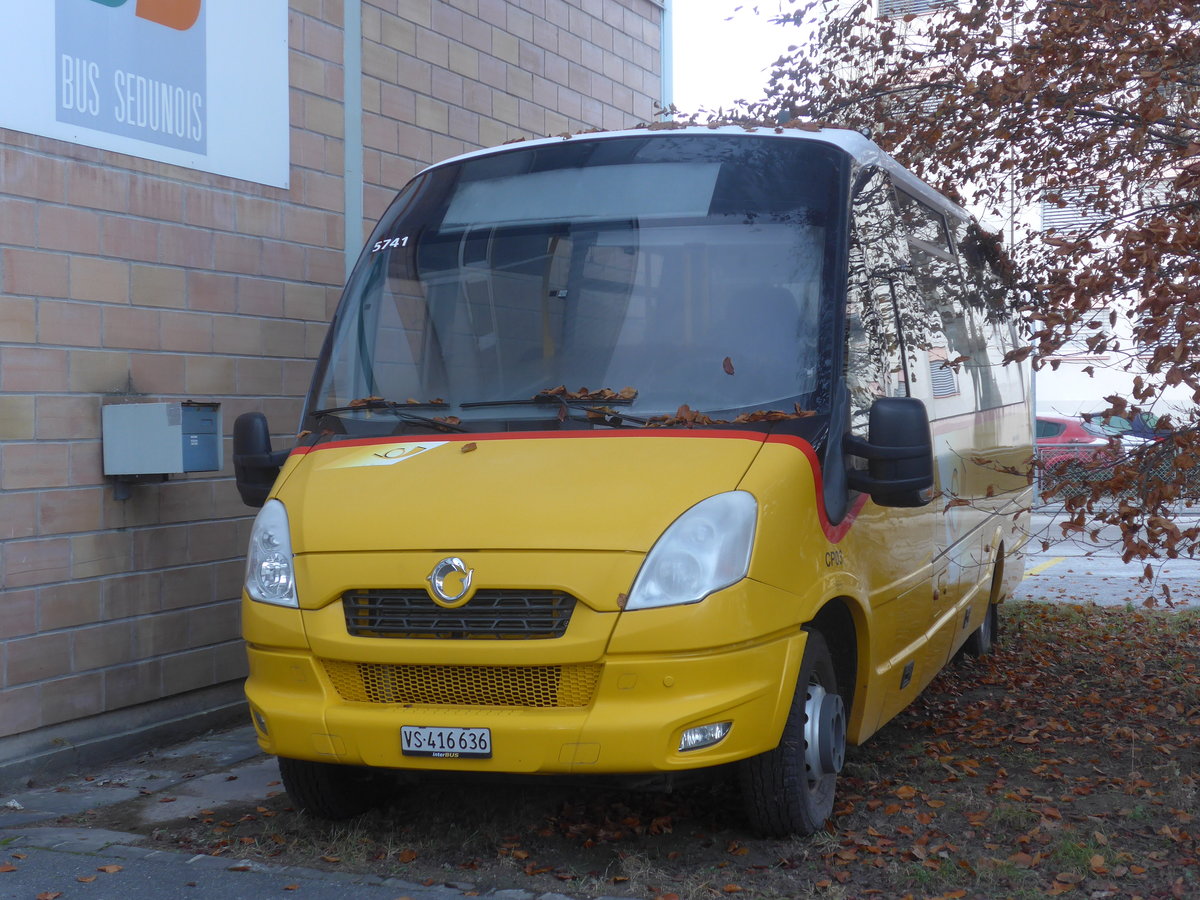 (212'697) - PostAuto Wallis - VS 416'636 - Irisbus/Rosero (ex TPC Aigle Nr. CP03) am 8. Dezember 2019 in Sion, alte Ortsbusgarage