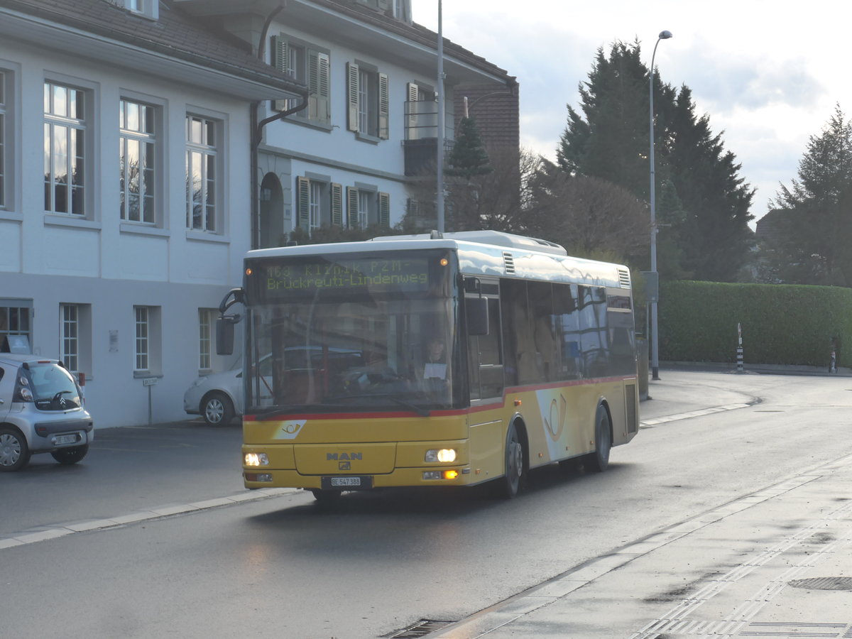 (212'899) - Lengacher, Wichtrach - Nr. 3/BE 547'388 - MAN/Gppel am 14. Dezember 2019 beim Bahnhof Mnsingen