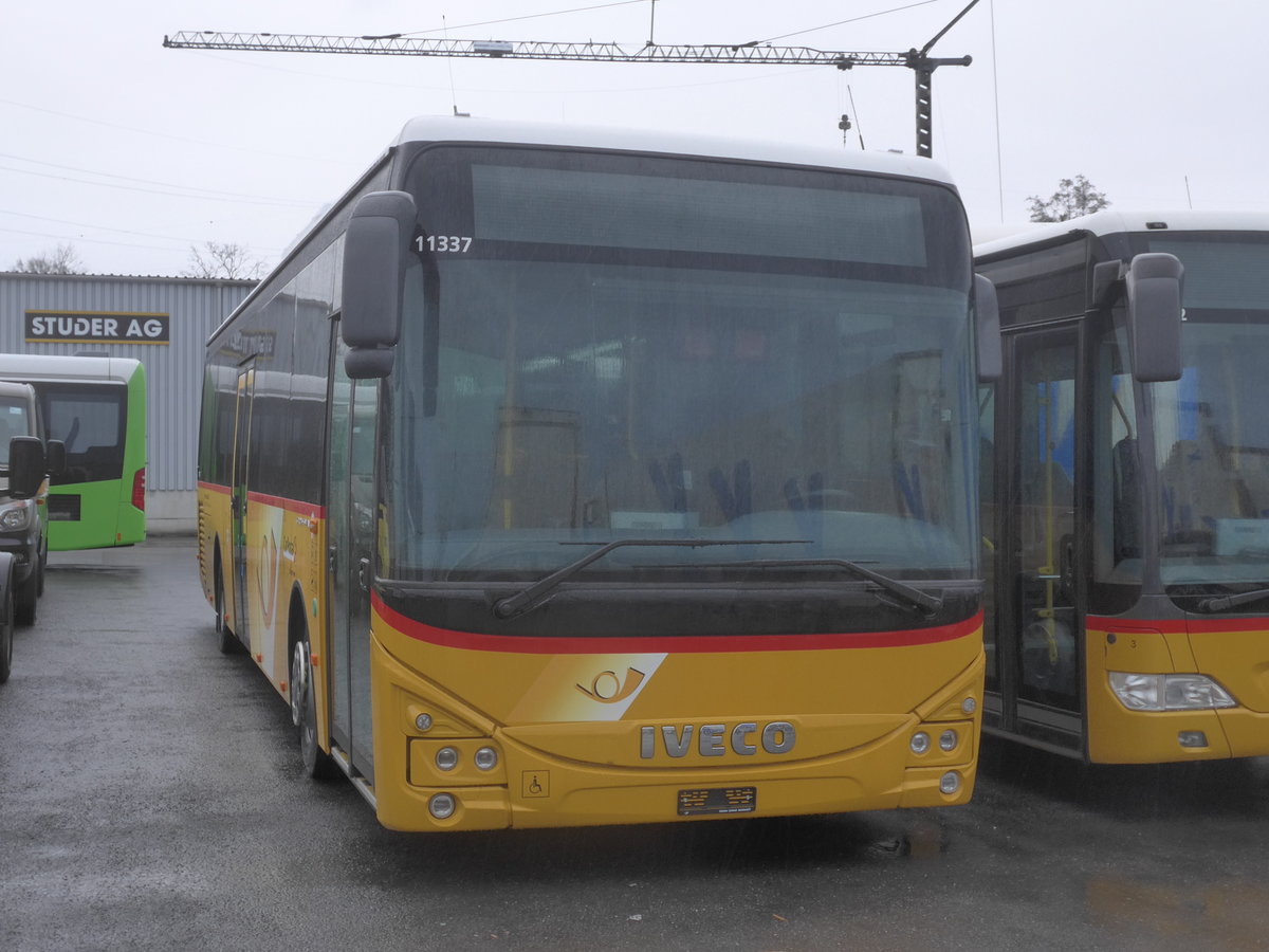 (213'042) - ARCC Aubonne - PID 11'337 - Iveco am 22. Dezember 2019 in Kerzers, Interbus