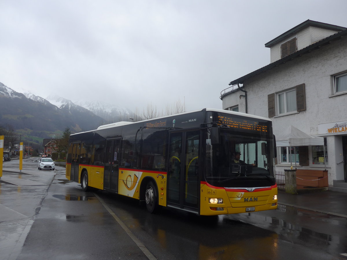 (213'068) - PostAuto Zentralschweiz - Nr. 9/OW 10'001 - MAN (ex Dillier, Sarnen Nr. 9) am 22. Dezember 2019 beim Bahnhof Sarnen