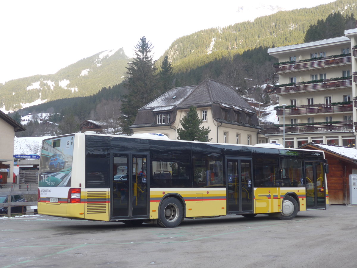 (213'142) - STI Thun - Nr. 129/BE 800'129 - MAN am 26. Dezember 2019 beim Bahnhof Grindelwald (Einsatz Grindelwaldbus)