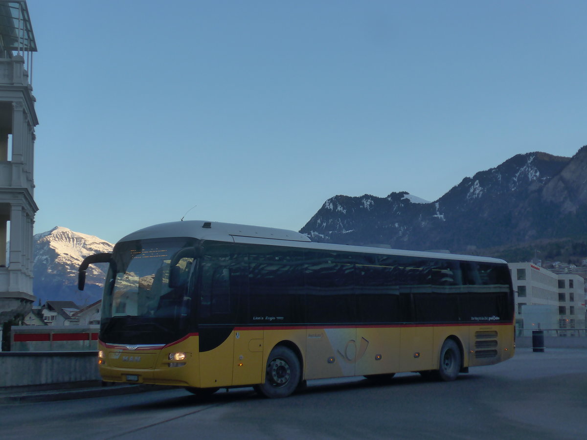 (213'215) - PostAuto Graubnden - GR 173'201 - MAN am 1. Januar 2020 in Chur, Postautostation