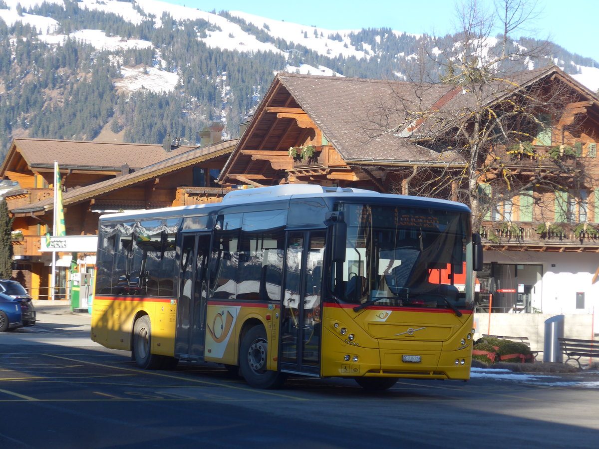 (213'301) - Kbli, Gstaad - BE 235'726 - Volvo am 2. Januar 2020 beim Bahnhof Gstaad