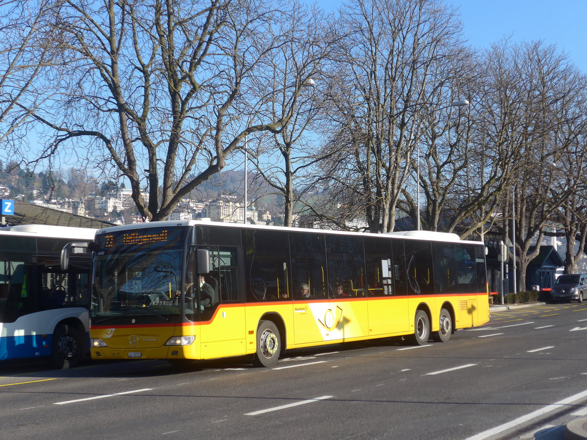 (213'774) - Bucheli, Kriens - Nr. 27/LU 15'711 - Mercedes am 12. Januar 2020 beim Bahnhof Luzern