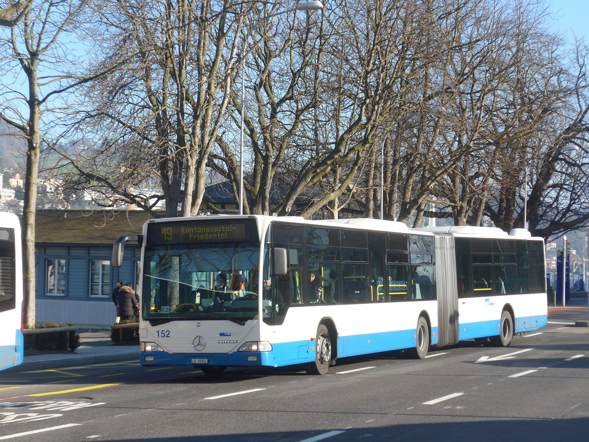 (213'777) - VBL Luzern - Nr. 152/LU 15'052 - Mercedes am 12. Januar 2020 beim Bahnhof Luzern
