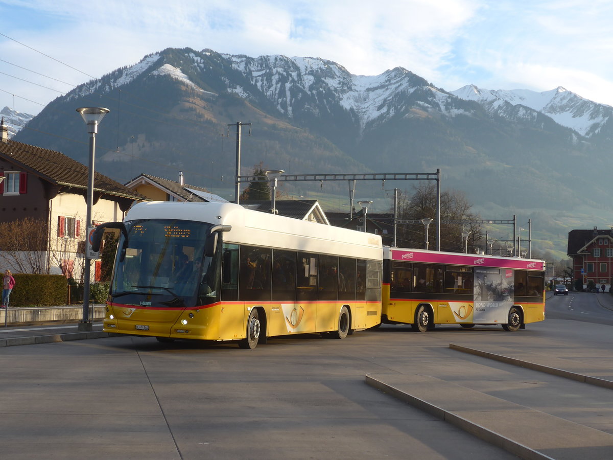 (213'802) - PostAuto Bern - BE 474'560 - Hess am 12. Januar 2020 beim Bahnhof Sarnen