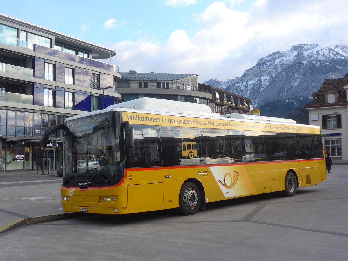 (213'943) - PostAuto Bern - BE 827'645 - Ebusco am 19. Januar 2020 beim Bahnhof Interlaken West