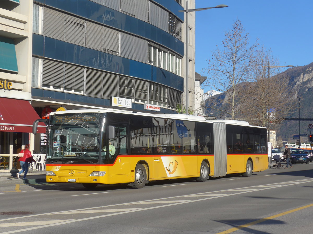(214'810) - Buchard, Leytron - VS 104'345 - Mercedes am 22. Februar 2020 beim Bahnhof Sion
