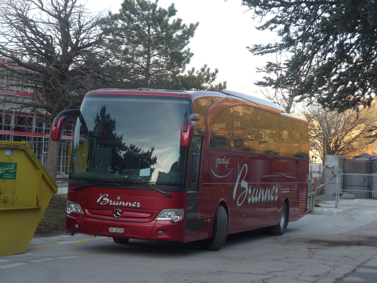 (214'827) - Brunner, Sargans - SG 32'139 - Mercedes am 22. Februar 2020 in Sion, alte Ortsbusgarage