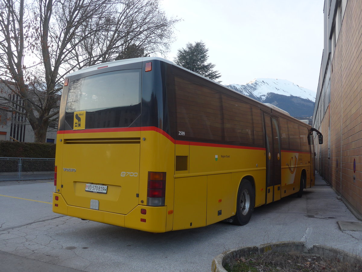 (214'839) - CarPostal Ouest - VD 570'819 - Volvo (ex SAPJV, L'Isle Nr. 59; ex CarPostal Ouest) am 22. Februar 2020 in Sion, alte Ortsbusgarage
