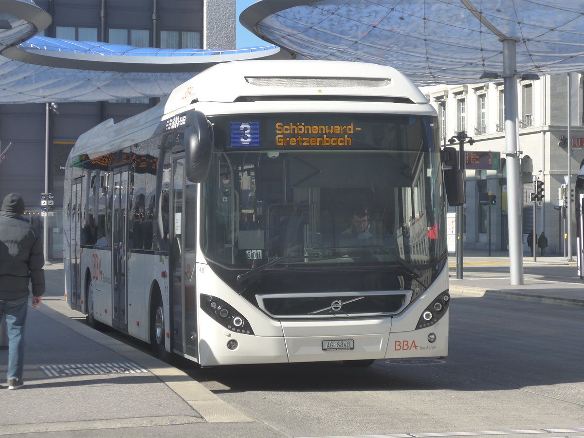 (215'202) - BBA Aarau - Nr. 48/AG 8848 - Volvo am 15. Mrz 2020 beim Bahnhof Aarau