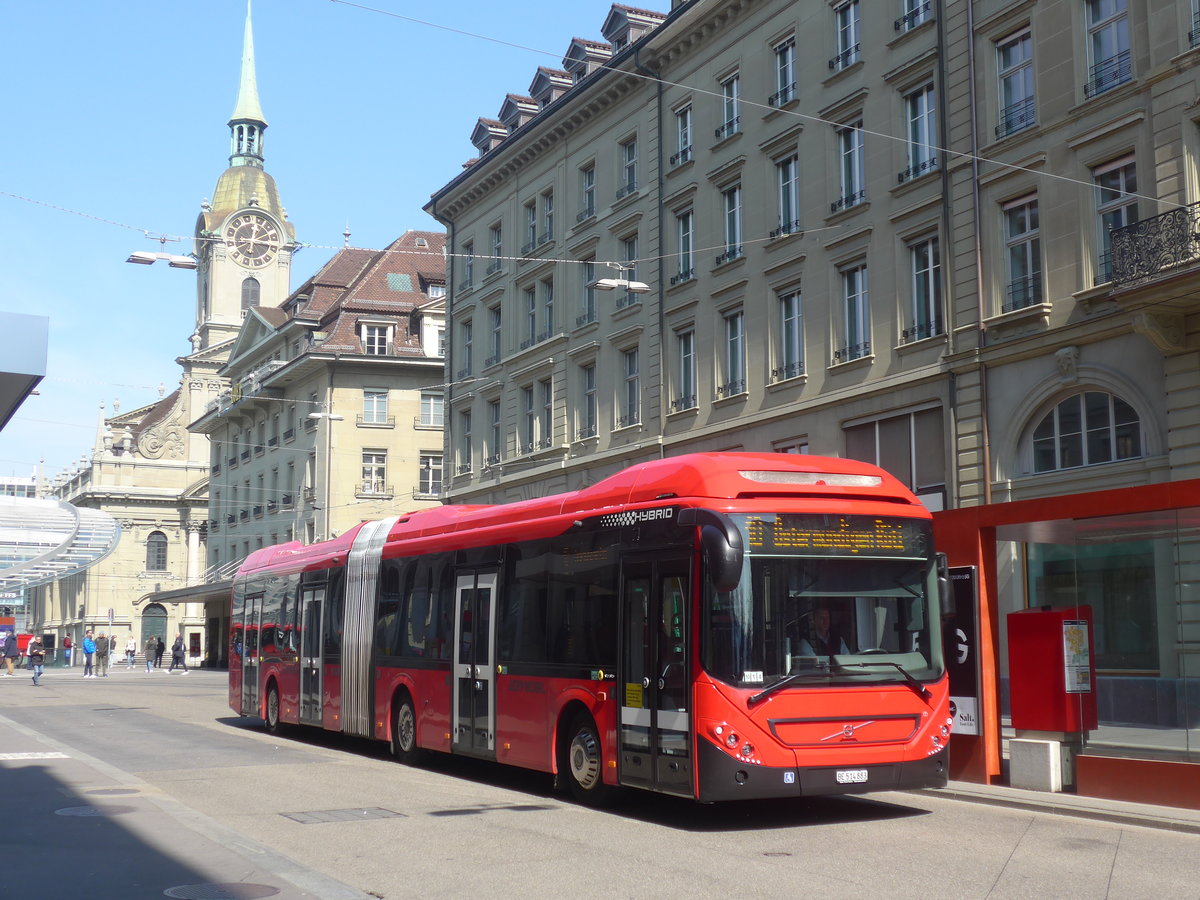 (215'604) - Bernmobil, Bern - Nr. 883/BE 514'883 - Volvo am 27. Mrz 2020 beim Bahnhof Bern
