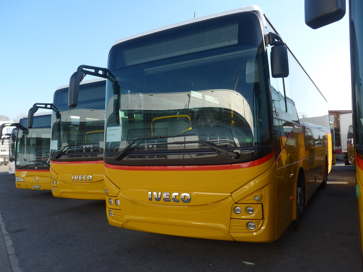 (215'850) - TSAR, Sierre - PID 11'389 - Iveco am 4. April 2020 in Kerzers, Interbus