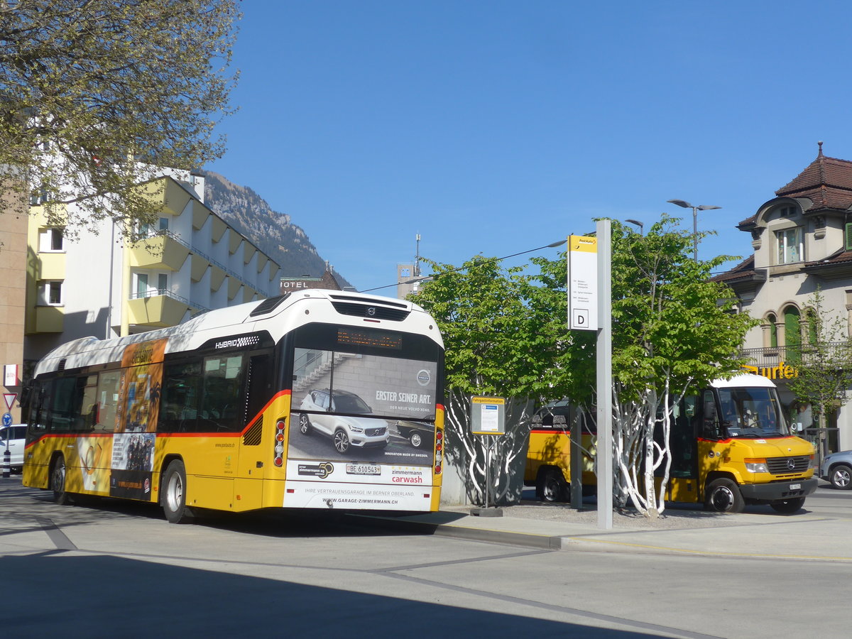 (216'094) - PostAuto Bern - BE 610'543 - Volvo am 15. April 2020 beim Bahnhof Interlaken West